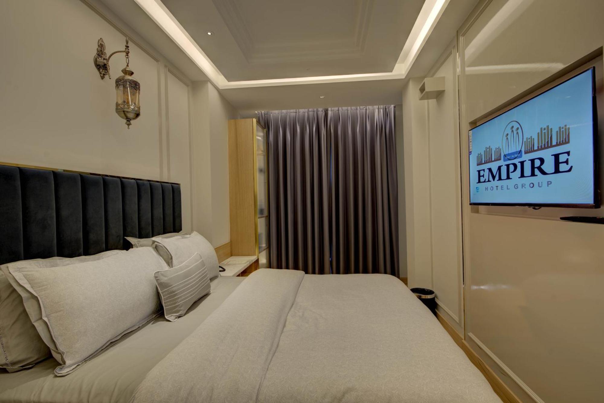 Empire Platinum Suites Нью-Дели Экстерьер фото