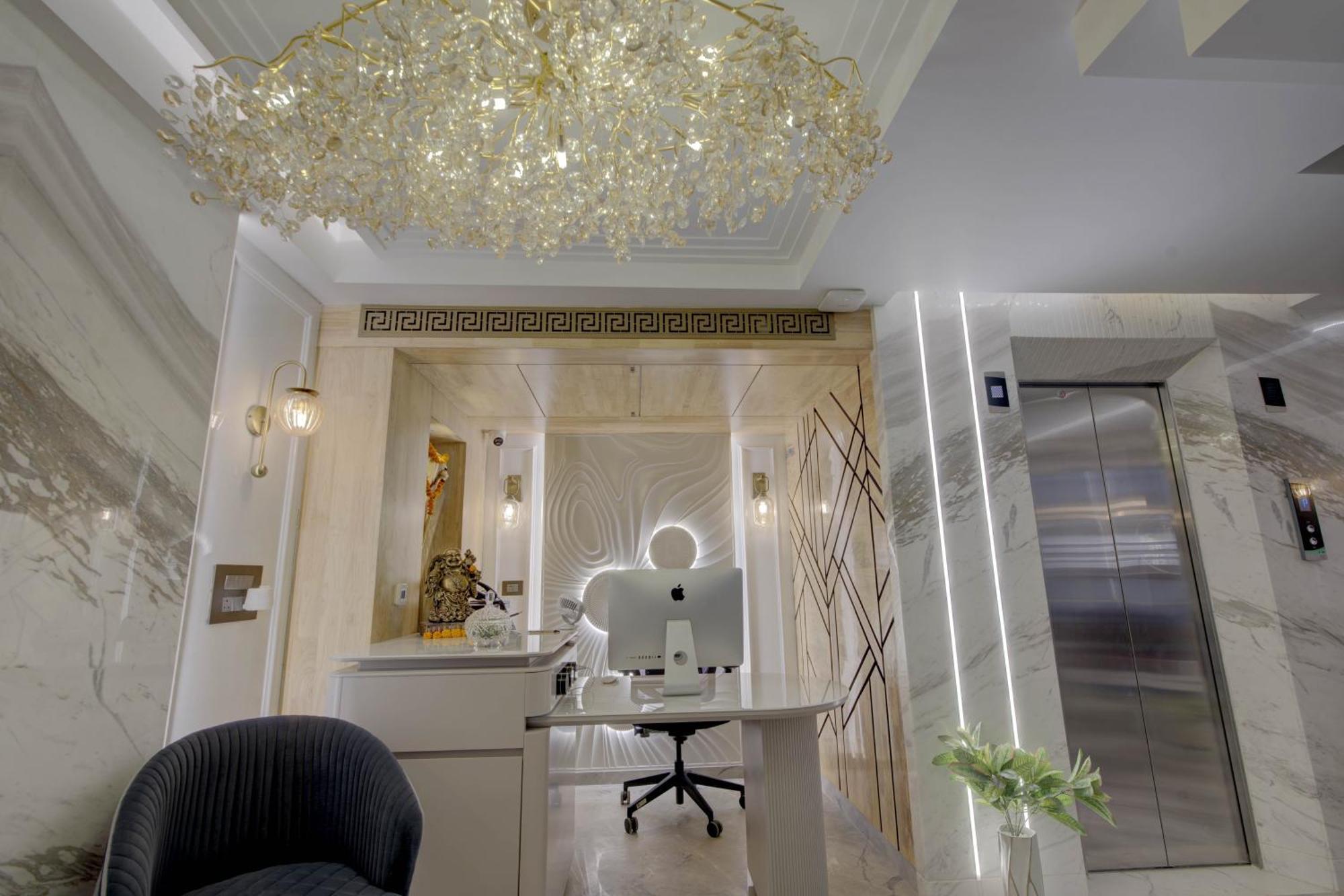 Empire Platinum Suites Нью-Дели Экстерьер фото