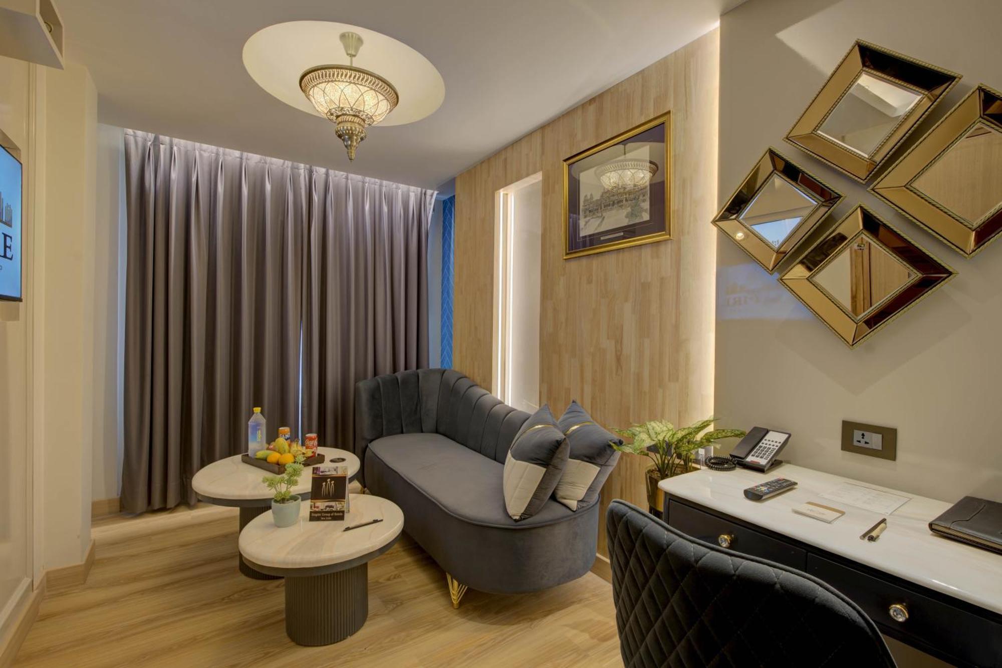 Empire Platinum Suites Нью-Дели Экстерьер фото